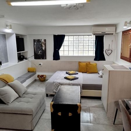 Apartman Art โกตอร์ ภายนอก รูปภาพ