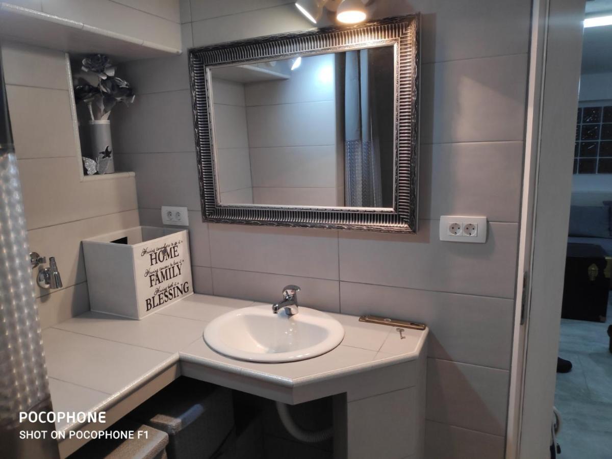 Apartman Art โกตอร์ ภายนอก รูปภาพ